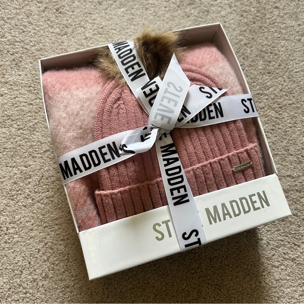 Steve Madden Blush Knit Beanie and Scarf Set